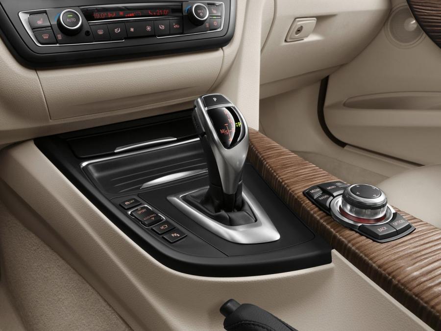  BMW 3-Series 2012 года  (фото 68 из 191)